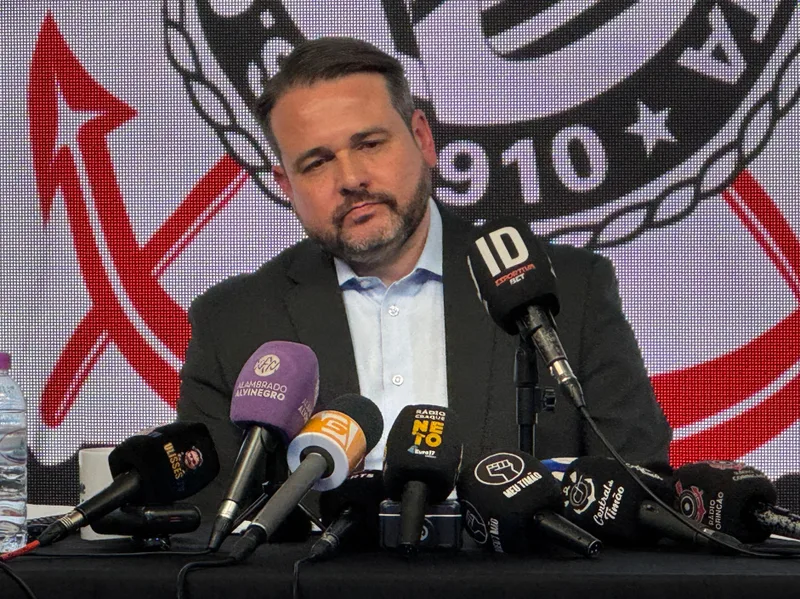 André Castro entra na disputa pela presidência do Corinthians