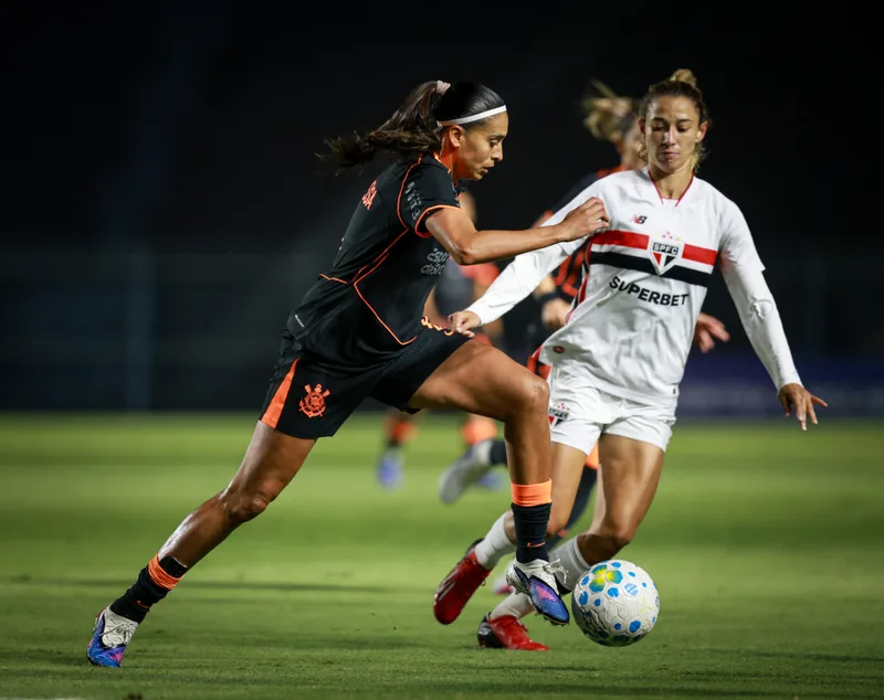 Corinthians encara São Paulo na abertura da final do Brasileirão Feminino
