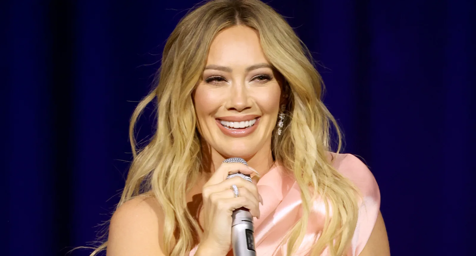 Hilary Duff marca apresentação única em São Paulo para agosto de 2027