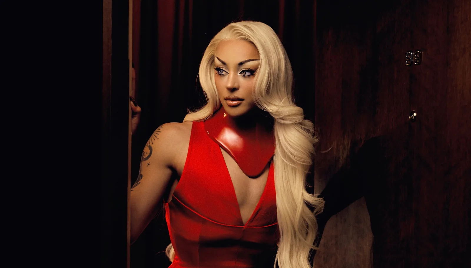 Pabllo Vittar aposta em faixas em inglês e espanhol no álbum “Lost In Lust”