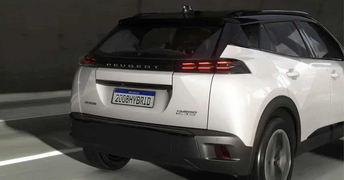 Peugeot 2008 2027 terá versão de entrada com rodas de aço e 116 cv
