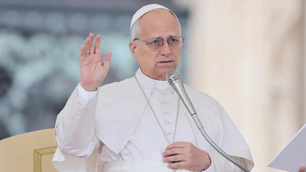 Leão XIV rejeita vínculo entre extrema direita e cristianismo