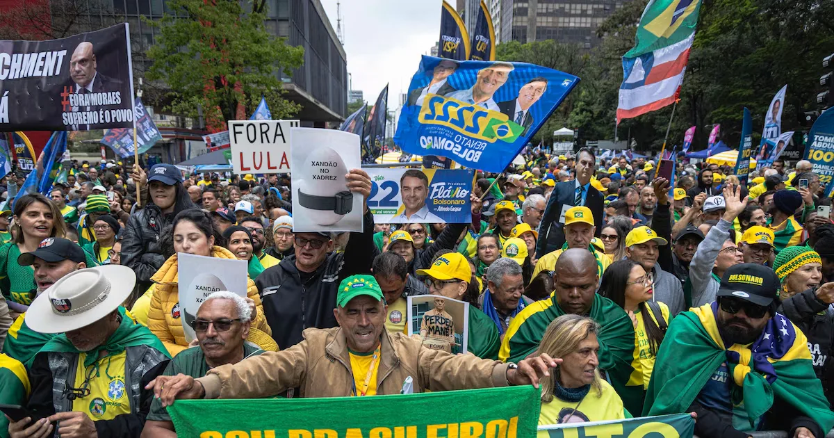 Ato bolsonarista coloca crise no STF no centro da disputa eleitoral