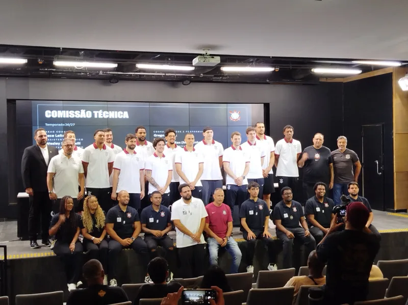 Corinthians reduz orçamento e leva jovens ao grupo do NBB 2026/27
