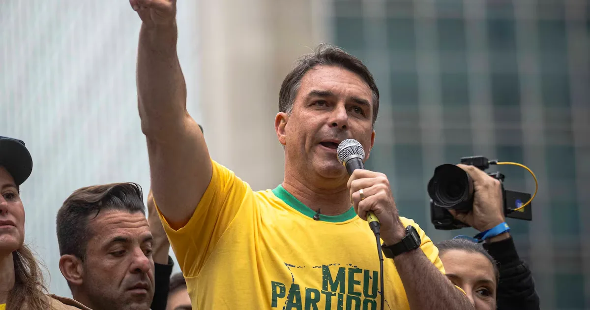 Flávio amplia vantagem sobre Lula entre independentes, homens e evangélicos