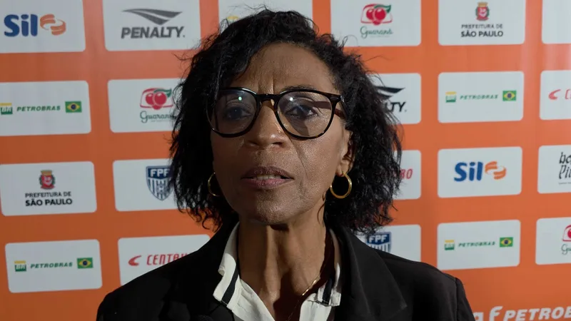 Michael Jackson destaca base feminina e celebra protagonismo do Corinthians