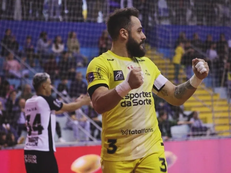 Corinthians e Joaçaba decidem torneio amistoso de futsal em Santa Catarina