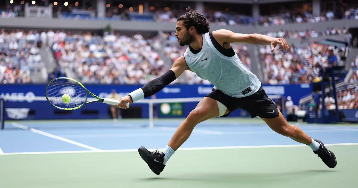 Alcaraz controla momentos decisivos e elimina Tommy Paul no US Open