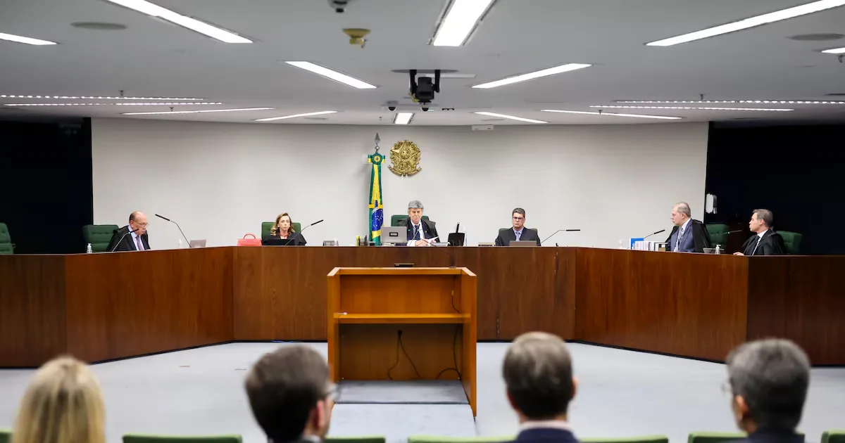 STF mantém afastamento de diretores da Polícia Federal; Gilmar Mendes pede vista