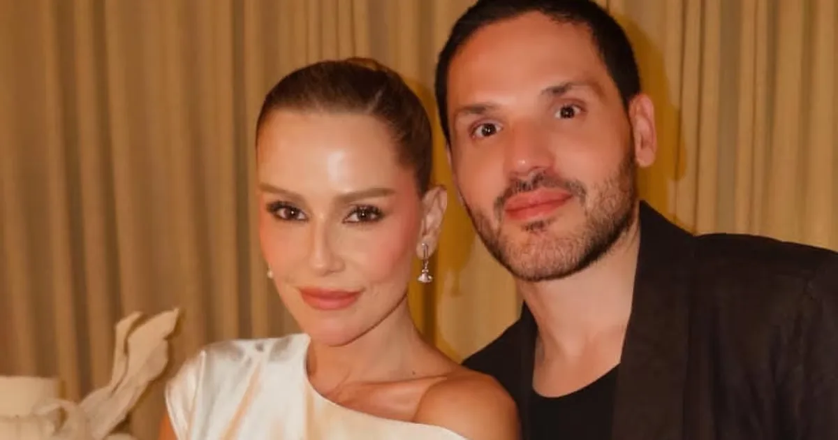 Deborah Secco anuncia casamento reservado com Dudu Borges