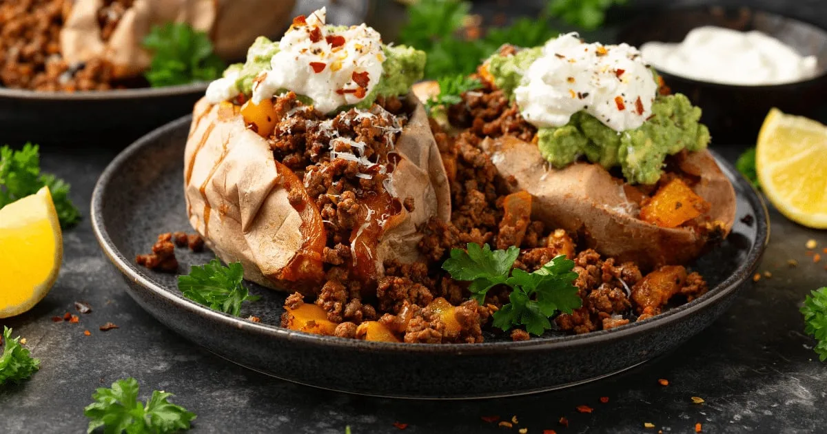 Cinco almoços com batata-doce e fontes de proteína