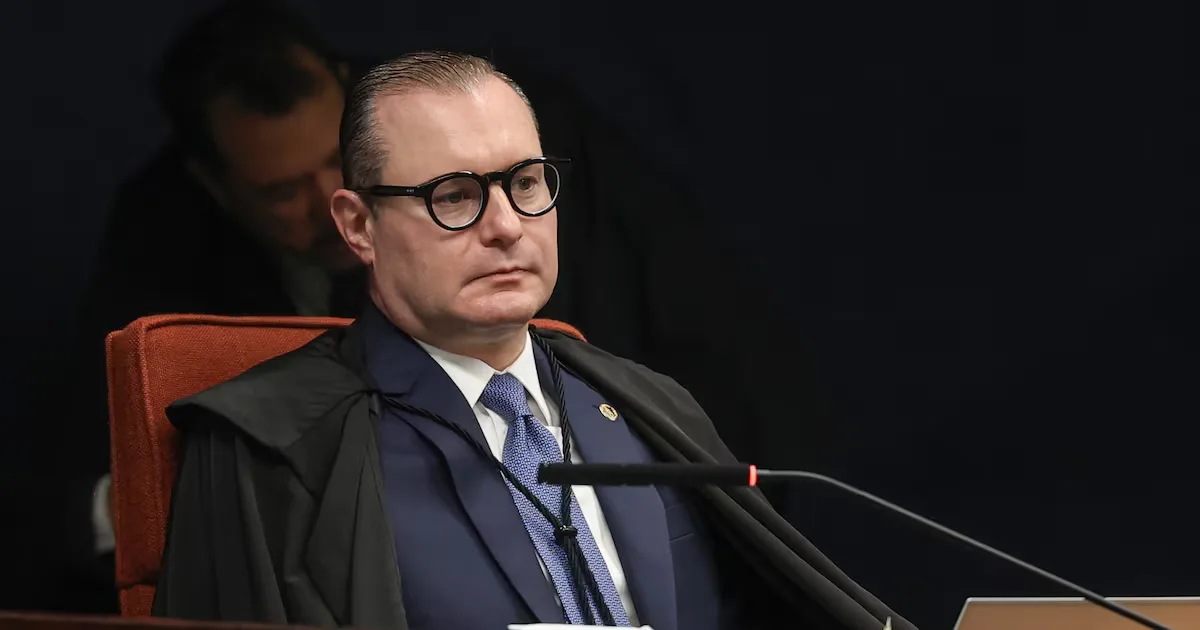 Pedido de Zanin à PF expõe disputa entre ministros do STF por dados de Vorcaro