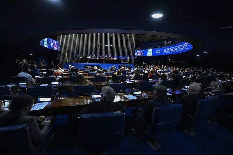 Senado inicia debate sobre proposta que encerra escala 6×1