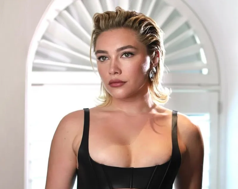 Florence Pugh critica demora de Hollywood em falar sobre a Palestina