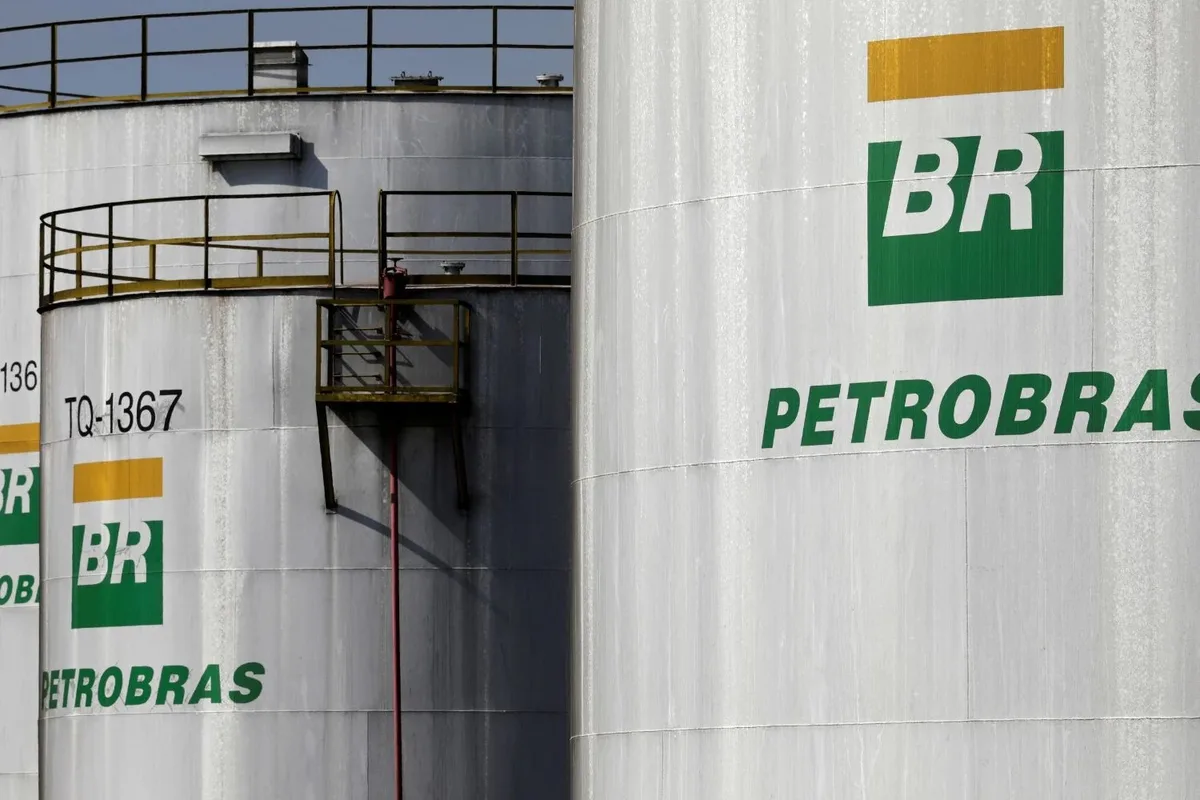 Gasolina A da Petrobras terá preço médio de R$ 3,24 por litro