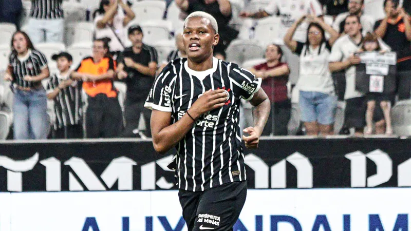 Corinthians supera expulsão, vence Bahia e vai decidir o Brasileirão Feminino