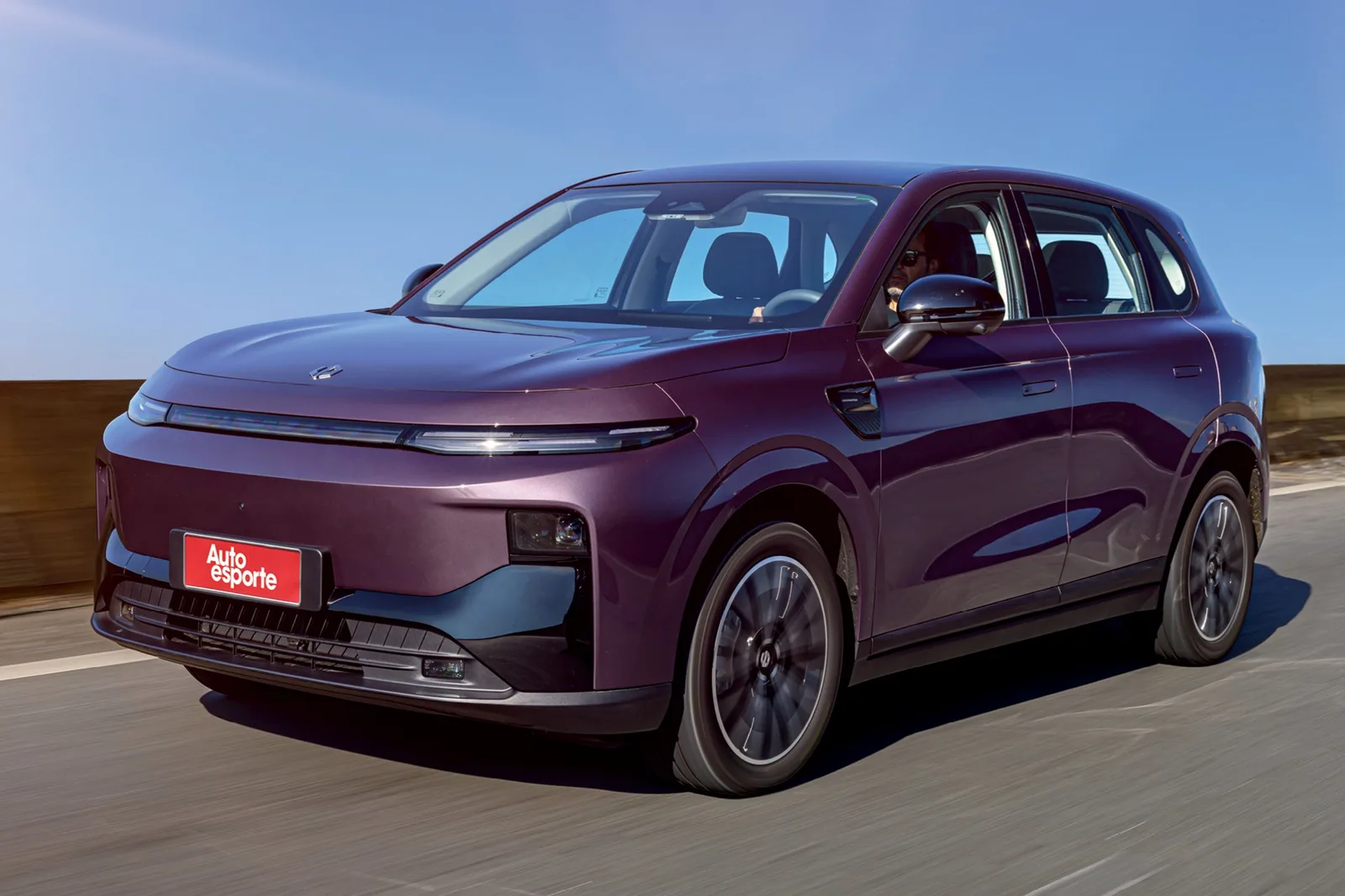 Leapmotor prepara tecnologia híbrida flex para SUVs produzidos em Goiana