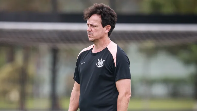 Corinthians terá André Luiz à disposição contra o Estudiantes