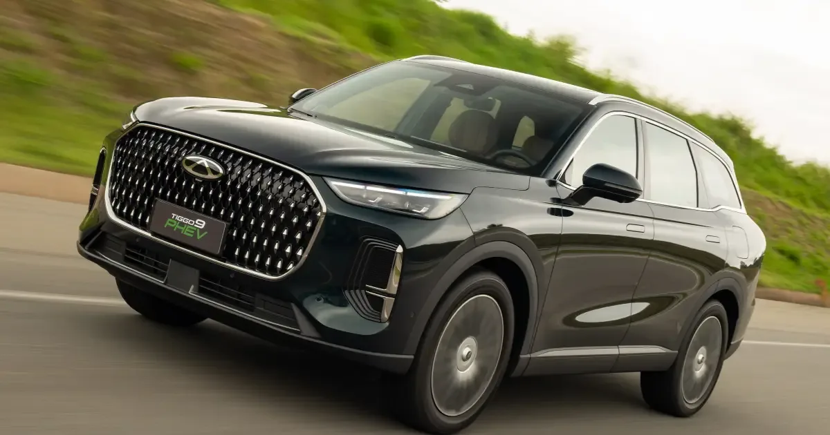 Tiggo 9 chega ao Brasil com sete lugares e versão híbrida de 428 cv