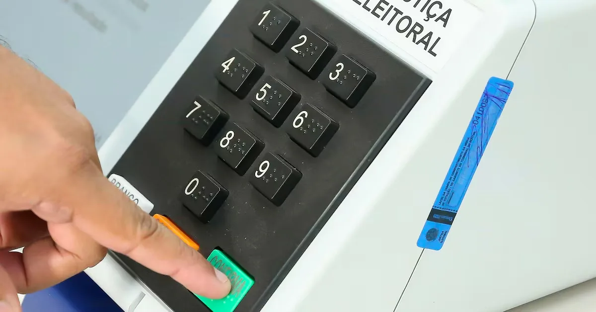 PF investiga possível interferência externa nas eleições, enquanto TSE descarta risco