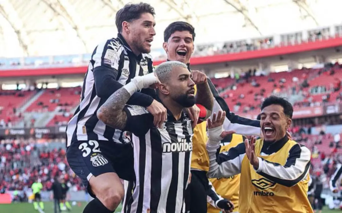 Santos vence o Internacional por 3 a 2 e abre sete pontos do Z-4
