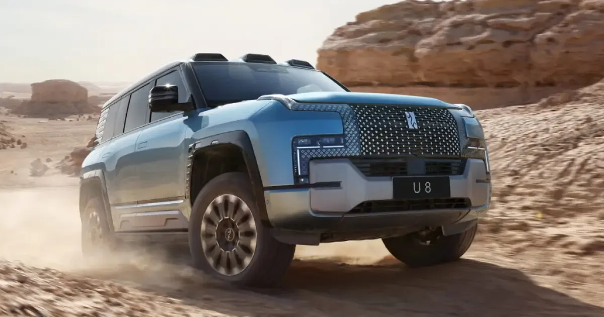 Yangwang chega ao Brasil em 2027 com SUVs de luxo e tecnologia para flutuar