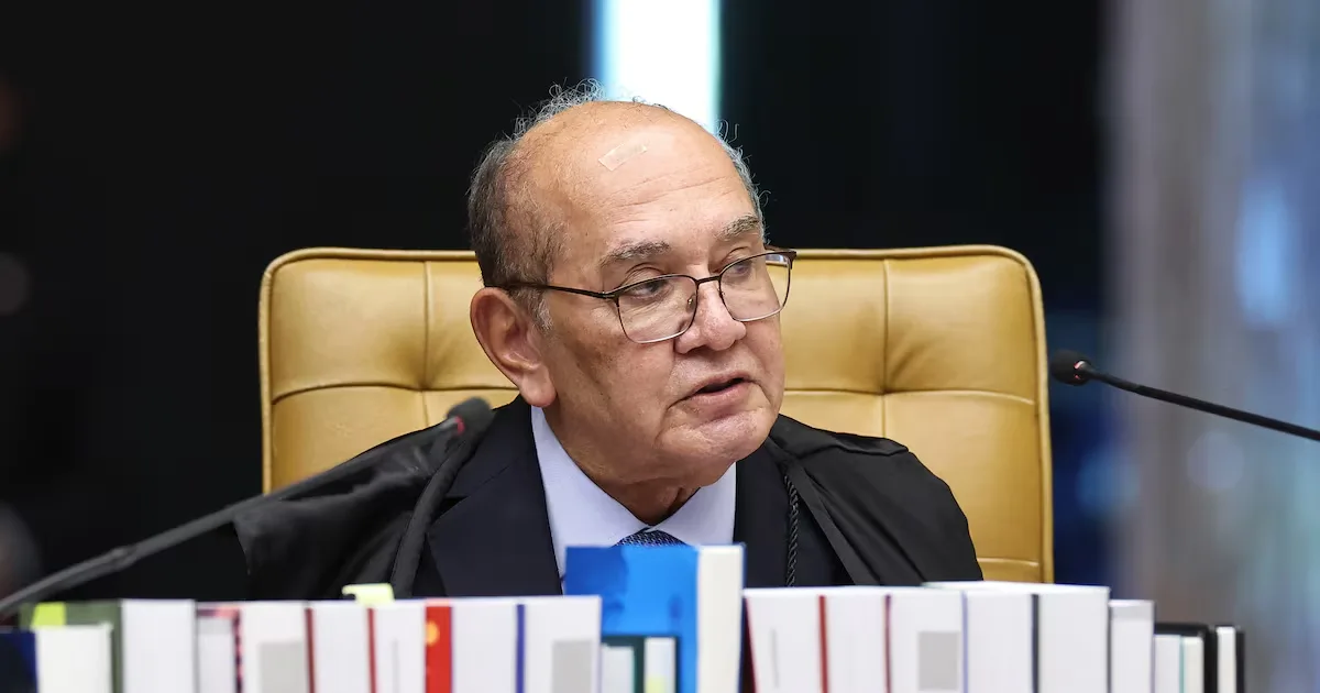 Mensagens indicam contrato de assessoria de Chiquinho Feitosa com empresa ligada a Vorcaro