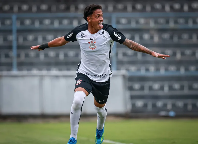 Christian é punido pelo STJD, mas fica disponível para jogo do Corinthians Sub-20