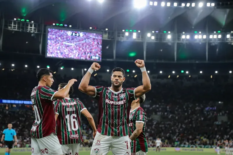 Passe de Ganso inicia sequência que terminou no segundo gol do Fluminense