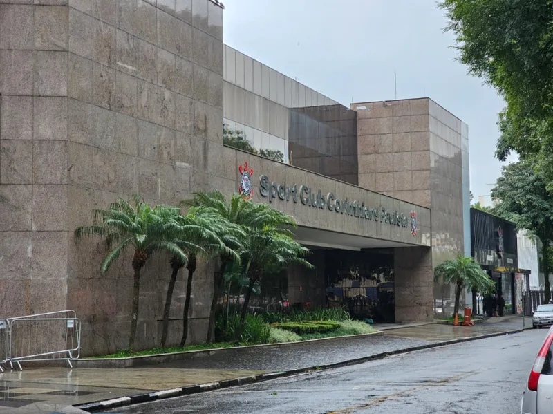 Vice do Conselho do Corinthians defende realização de assembleia na Justiça